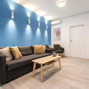 blue-design-apartament-in-magheru.bucharesthotelsnow.com/