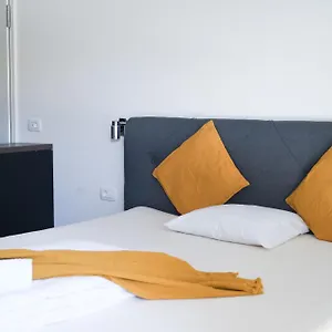 Point Zero Apartment